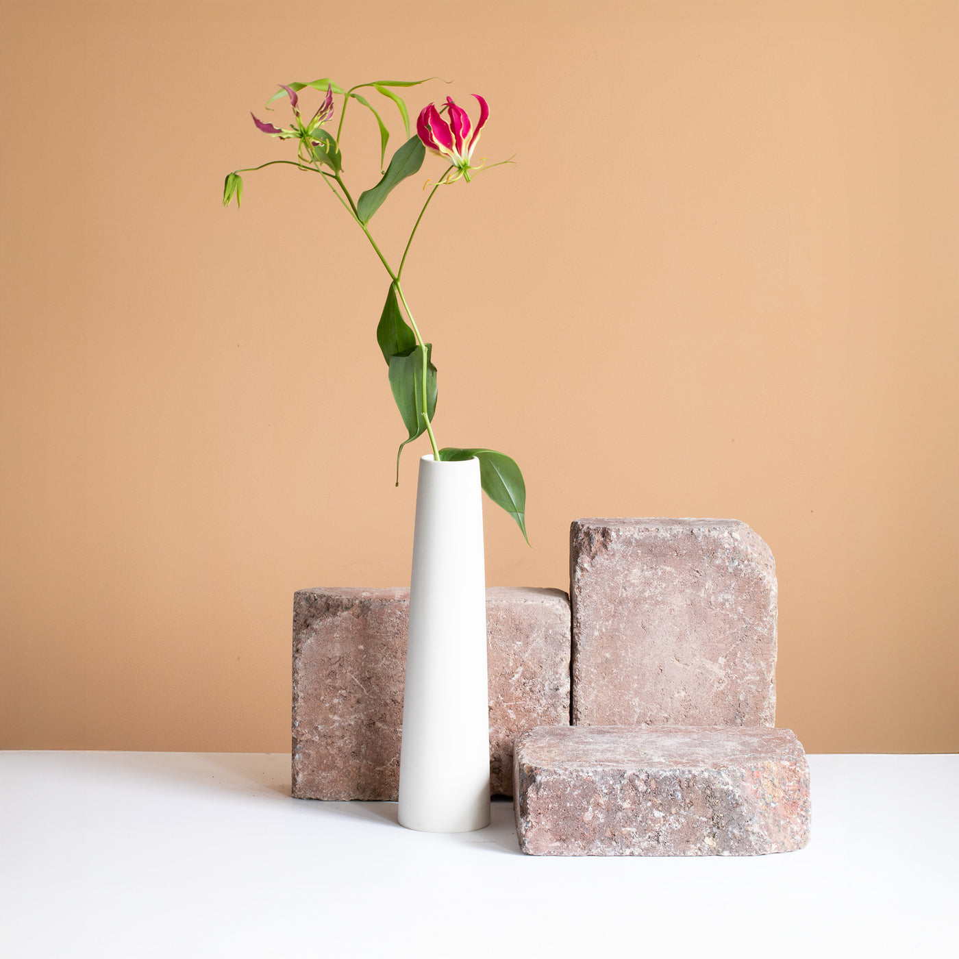 Chimney Large" vase Beige