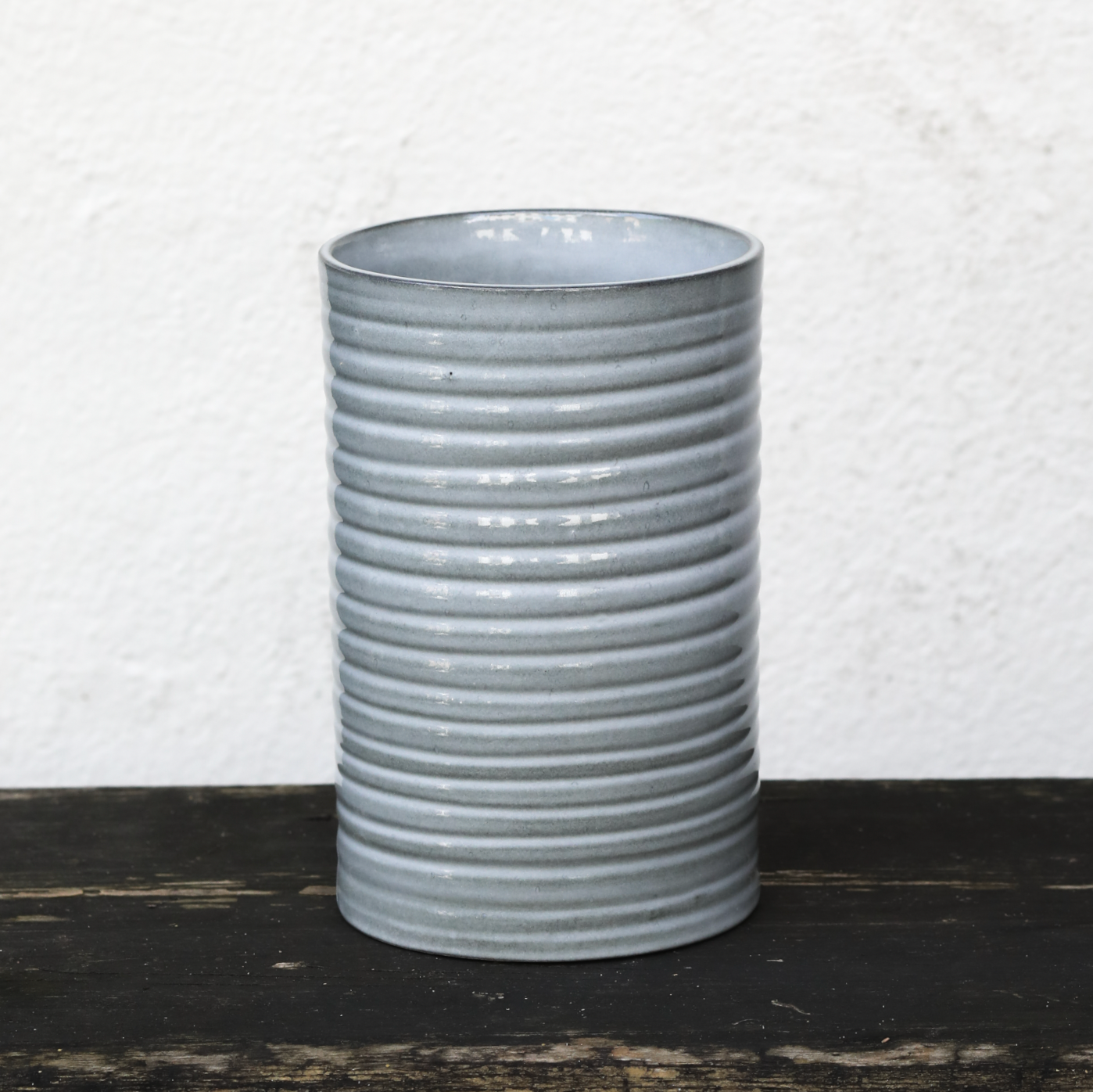 Utensils container vase pot with grooves