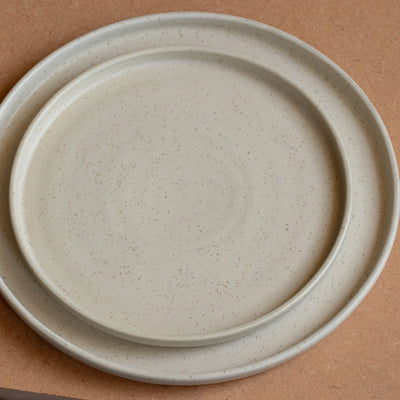 Large plate (straight edge) Speckled Beige