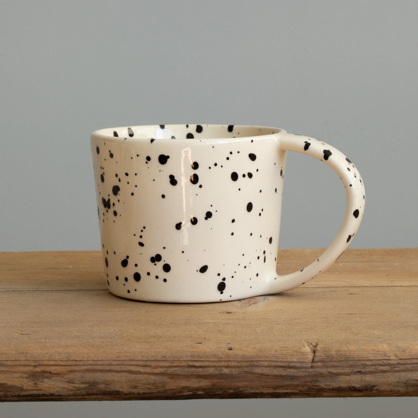 Large tea cup Black Dots